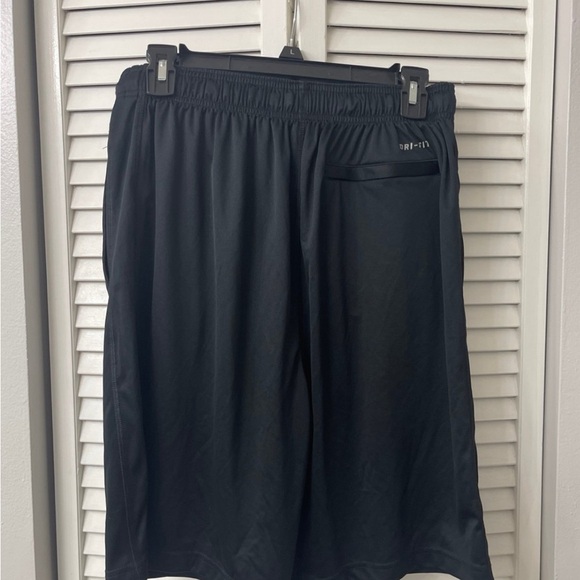 EUC Nike DRI-FIT Shorts (S) - Picture 2 of 3